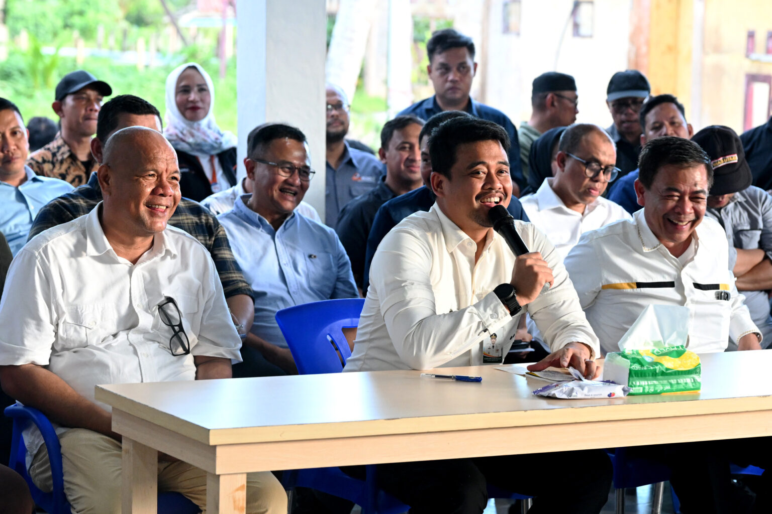 Gubernur Bobby Nasution Siapkan Rumah Produksi Kelapa di Nias Utara