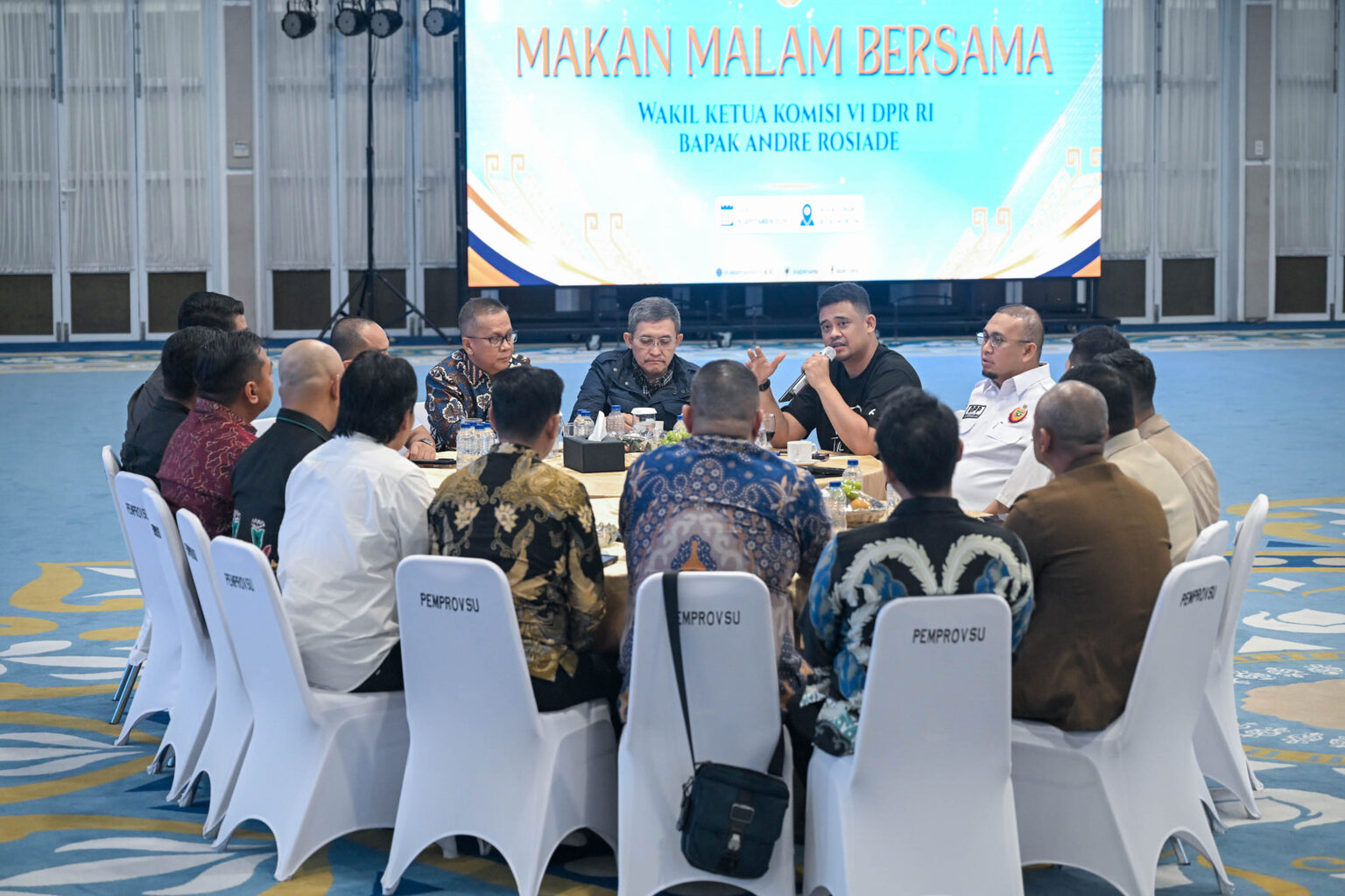 Info Pimpinan Bobby Nasution Bahas Percepatan Rumah Subsidi Bersama DPR dan Pengembang